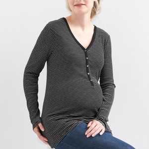 🖤 Bundle of 2 Gap Maternity Shirts, size S 🖤
